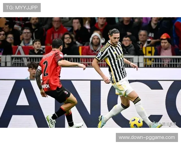 战术调整：比萨五后卫阵型压缩空间，尤文图斯寻求渗透